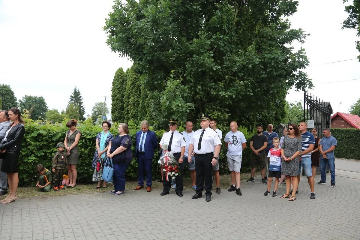 Mieszkańcy Ostrowi Mazowieckiej uczcili pamięć bohaterów Powstania Warszawskiego