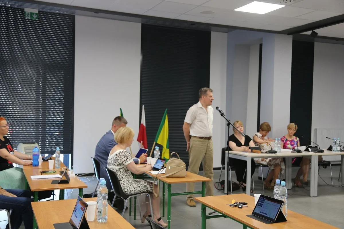 Kontynuacja nadzwyczajnej Sesji Rady Miasta Ostrów Mazowiecka (zdjęcia)