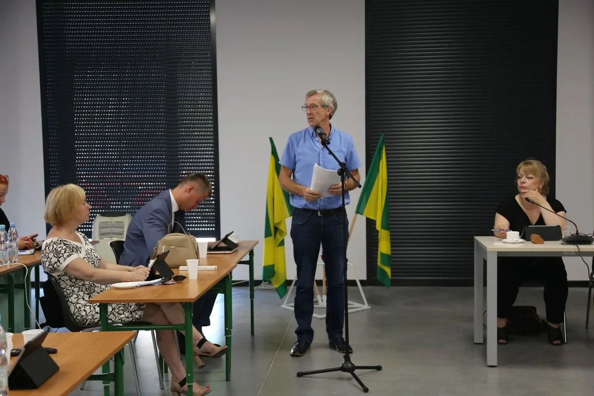 Kontynuacja nadzwyczajnej Sesji Rady Miasta Ostrów Mazowiecka (zdjęcia)