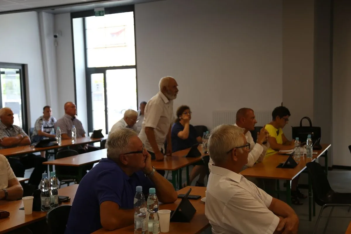 Kontynuacja nadzwyczajnej Sesji Rady Miasta Ostrów Mazowiecka (zdjęcia)
