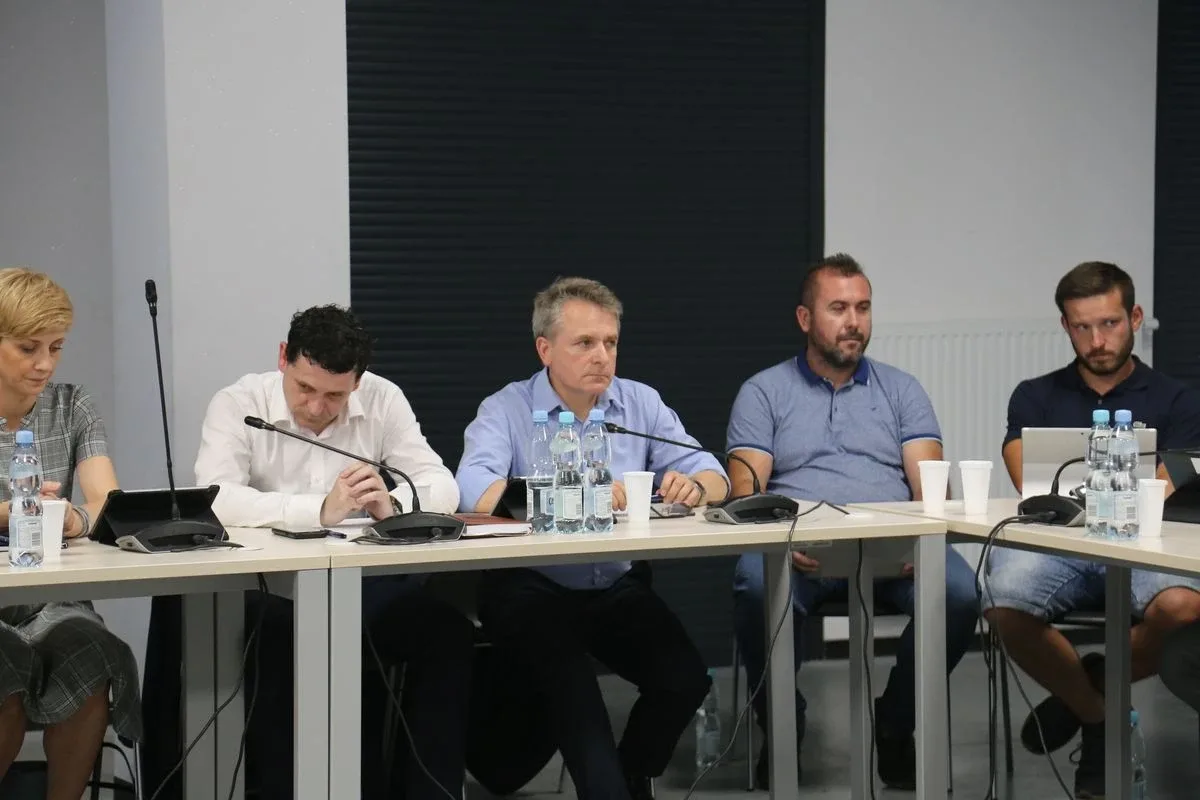 Nadzwyczajna sesja Rady Miasta w sprawie ul. Prusa już za nami (zdjęcia)