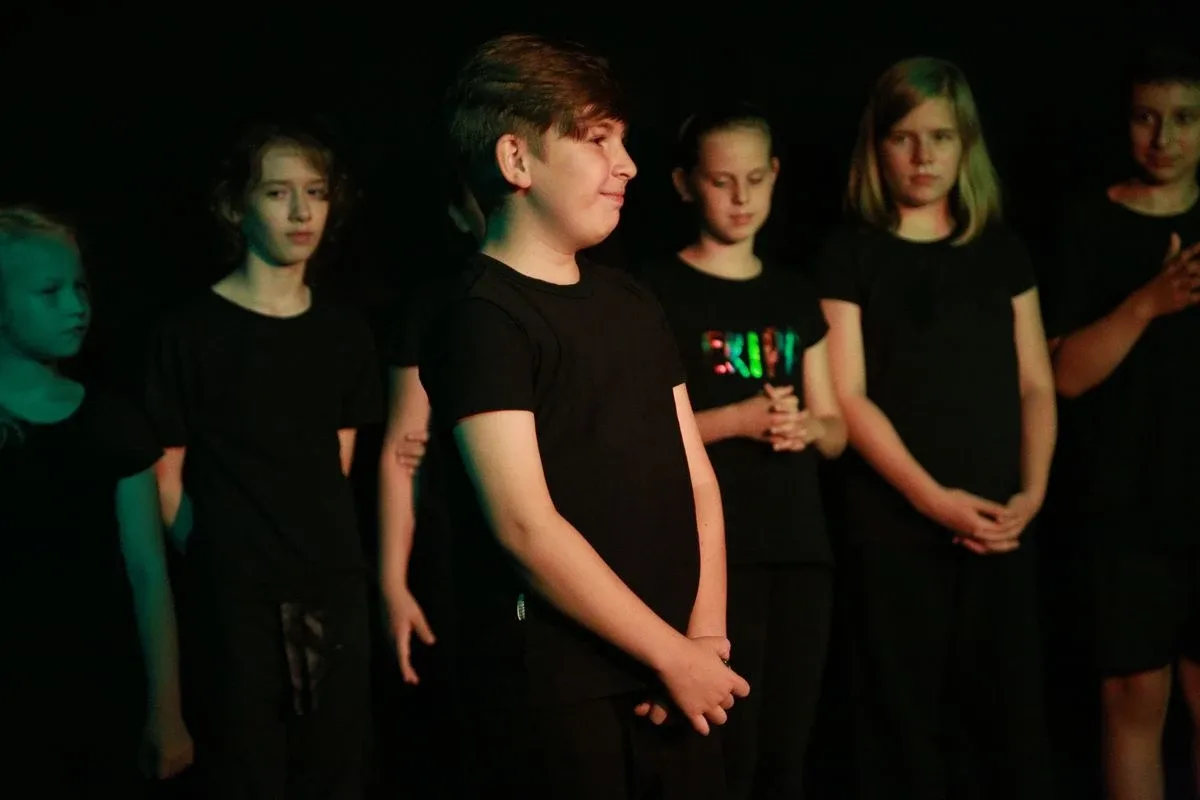 Aktorzy z GOKiS wystąpili podczas premiery w Underground - Ostrowskiej Scenie Kameralnej (zdjęcia)
