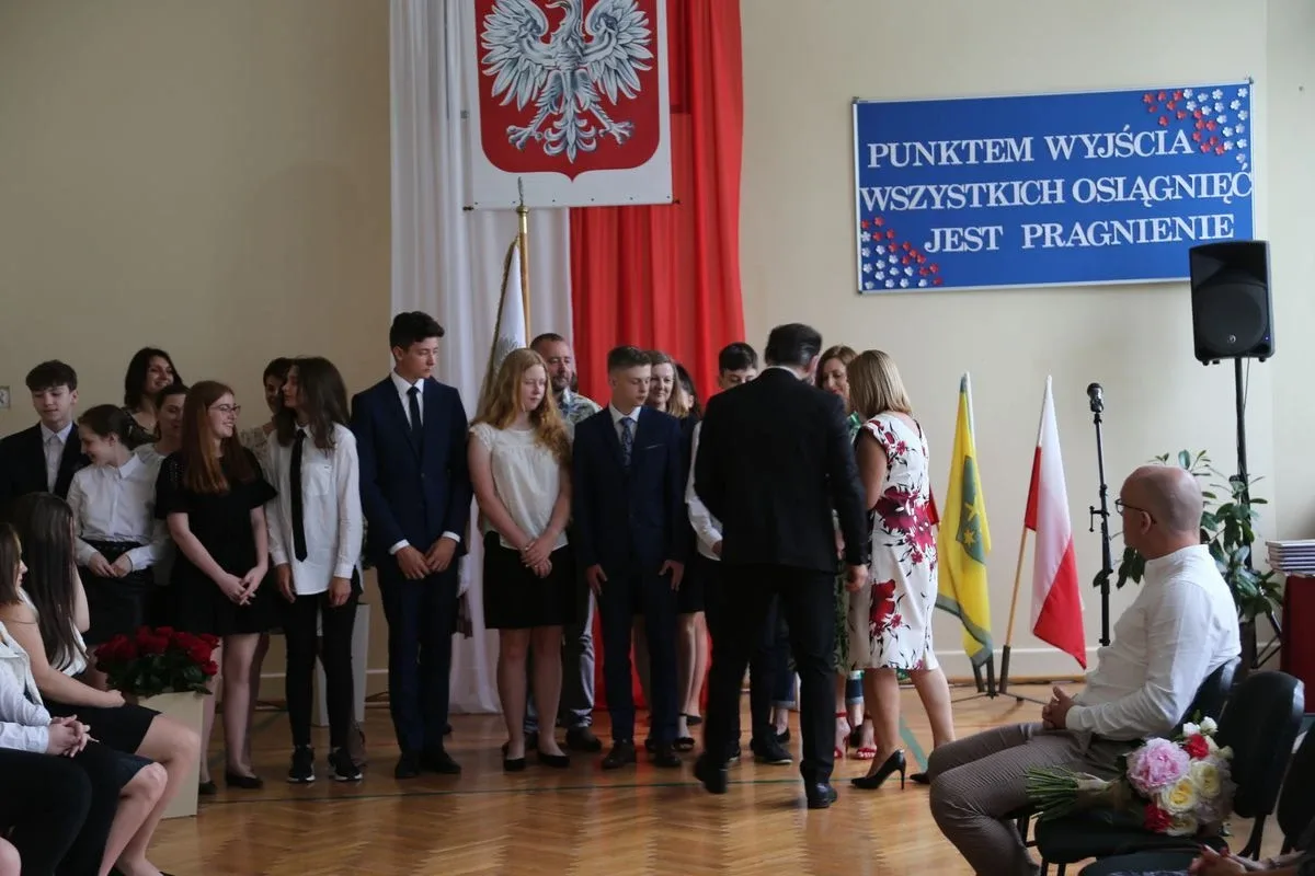 Zakończenie roku szkolnego w Szkole Podstawowej nr 4 w Ostrowi Mazowieckiej (zdjęcia)