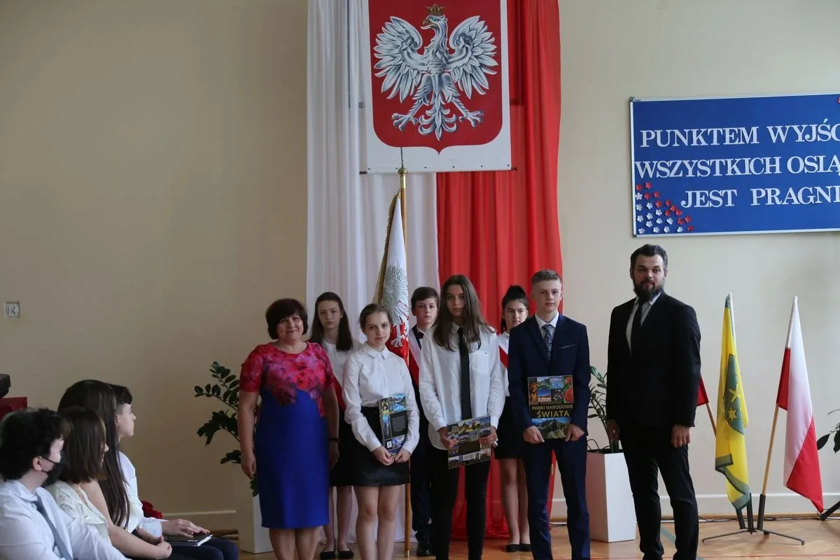 Zakończenie roku szkolnego w Szkole Podstawowej nr 4 w Ostrowi Mazowieckiej (zdjęcia)