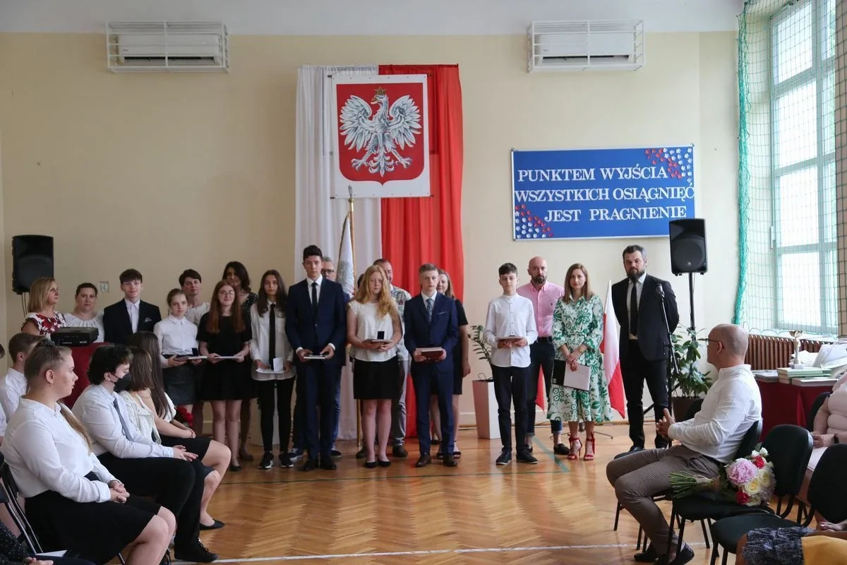 Zakończenie roku szkolnego w Szkole Podstawowej nr 4 w Ostrowi Mazowieckiej (zdjęcia)