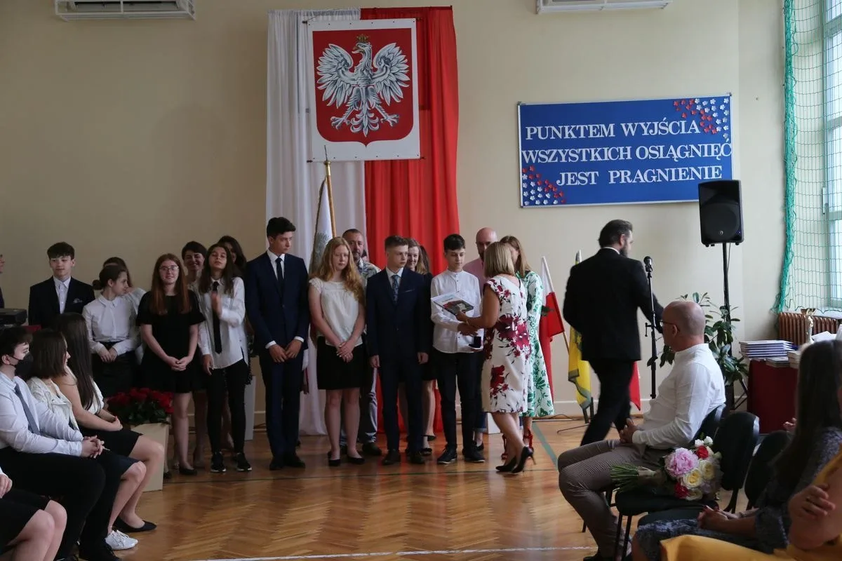 Zakończenie roku szkolnego w Szkole Podstawowej nr 4 w Ostrowi Mazowieckiej (zdjęcia)