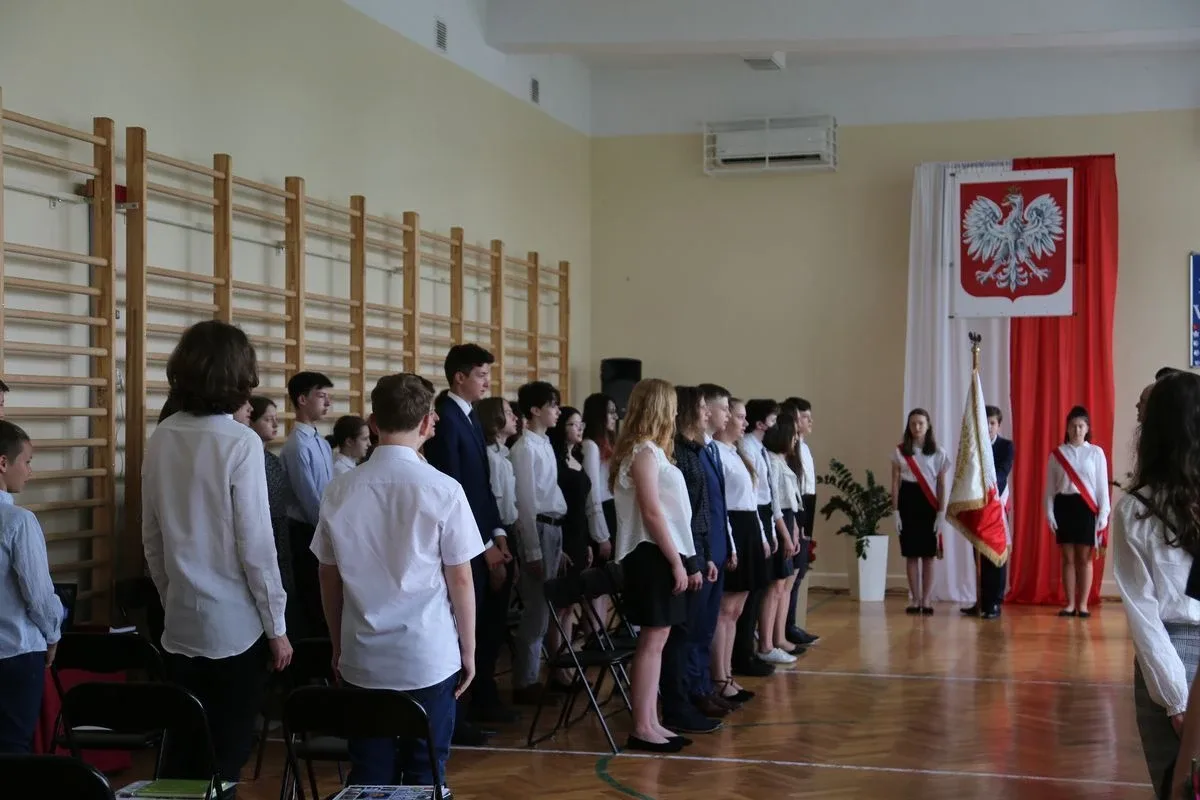 Zakończenie roku szkolnego w Szkole Podstawowej nr 4 w Ostrowi Mazowieckiej (zdjęcia)