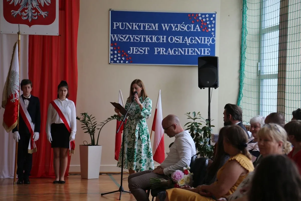 Zakończenie roku szkolnego w Szkole Podstawowej nr 4 w Ostrowi Mazowieckiej (zdjęcia)