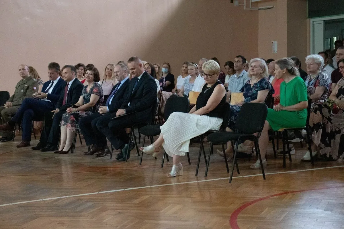 Uczniowie Zespołu Szkół nr 1 im. rtm. Witolda Pileckiego zakończyli rok szkolny (zdjęcia)