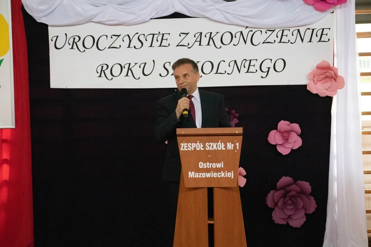 Uczniowie Zespołu Szkół nr 1 im. rtm. Witolda Pileckiego zakończyli rok szkolny (zdjęcia)