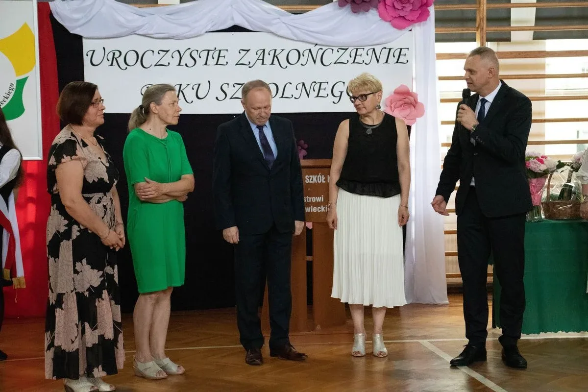 Uczniowie Zespołu Szkół nr 1 im. rtm. Witolda Pileckiego zakończyli rok szkolny (zdjęcia)