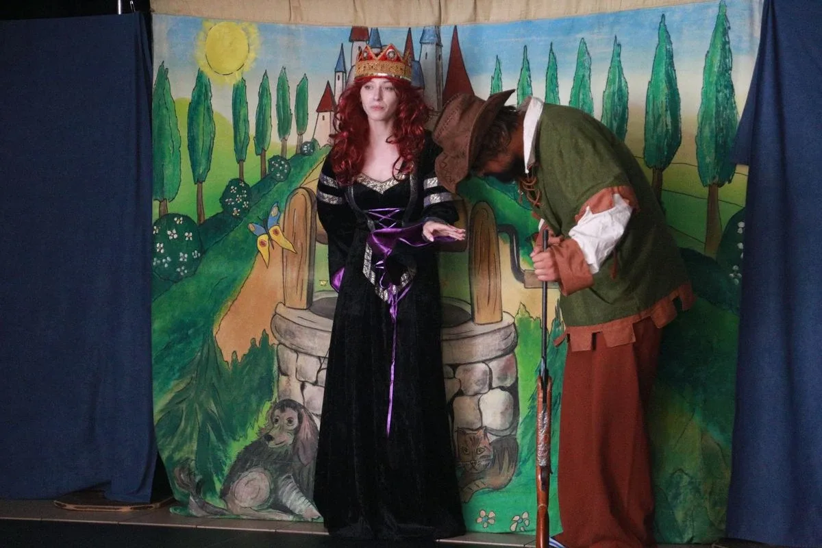 Teatrzyk "Królewna Śnieżka i 7 krasnoludków" w Małkini Górnej (zdjęcia)