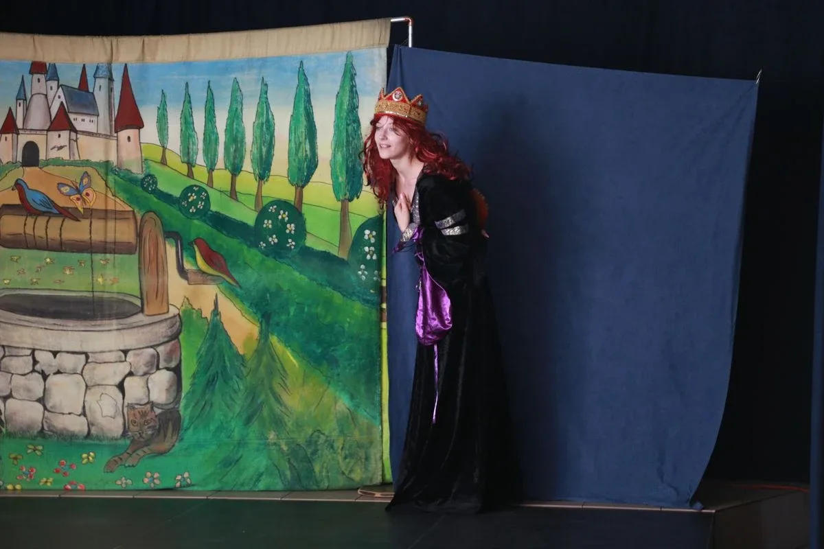 Teatrzyk "Królewna Śnieżka i 7 krasnoludków" w Małkini Górnej (zdjęcia)