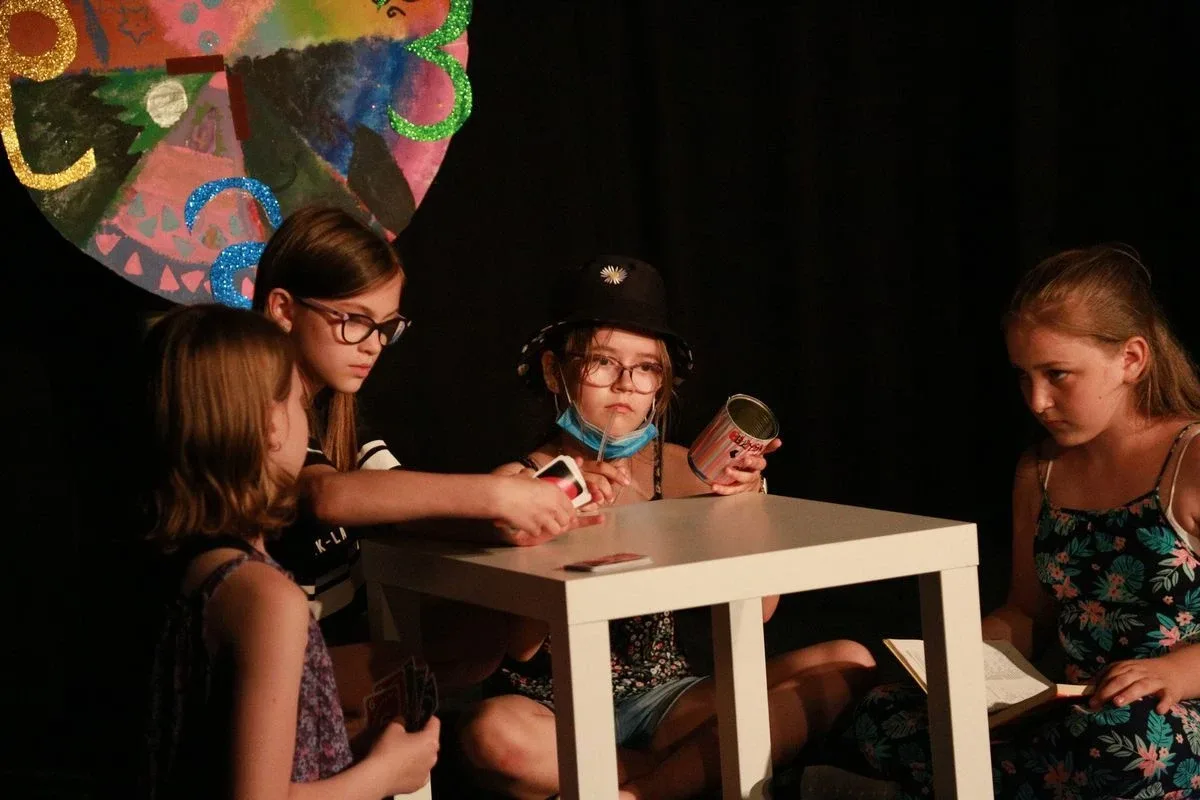 Premiera "Igraszki z czasem" w nowym teatralnym miejscu (zdjęcia)