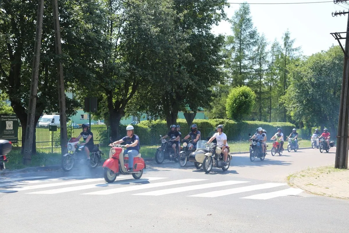 X edycja wystawy motocykli "Legendy PRL-u" (zdjęcia) 