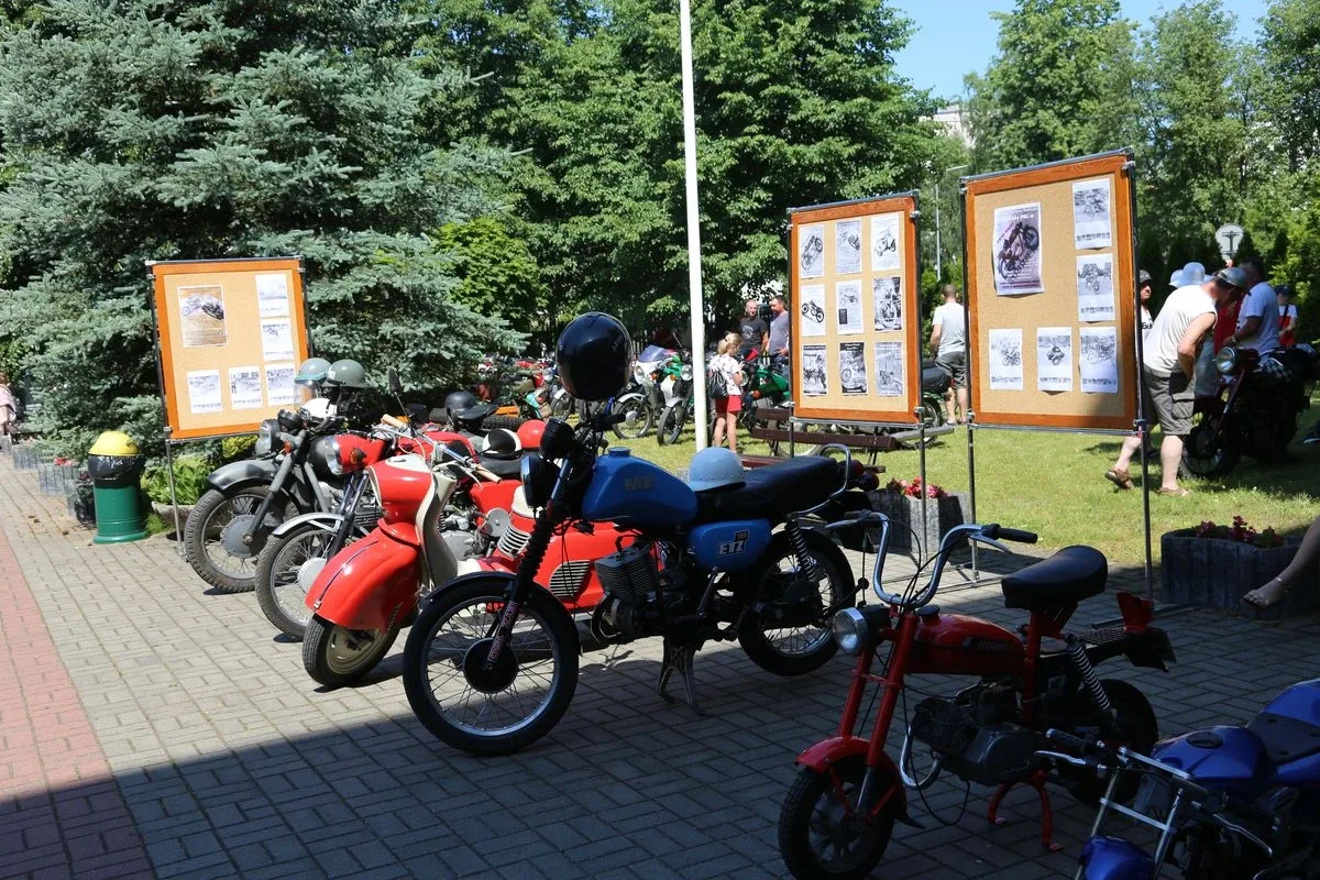 X edycja wystawy motocykli "Legendy PRL-u" (zdjęcia) 
