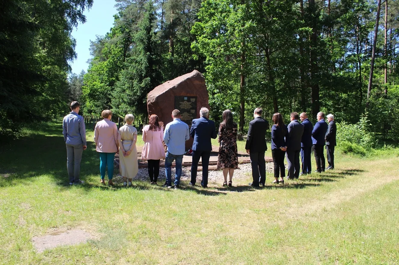 Uroczyste obchody Narodowego Dnia Pamięci Ofiar Niemieckich Nazistowskich Obozów Koncentracyjnych i Obozów Zagłady (zdjęcia)