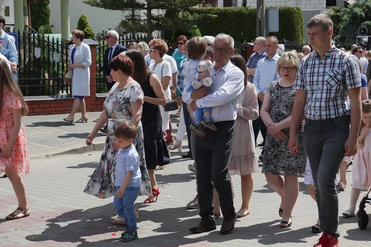 Uroczystości Bożego Ciała w parafii Chrystusa Dobrego Pasterza (zdjęcia)