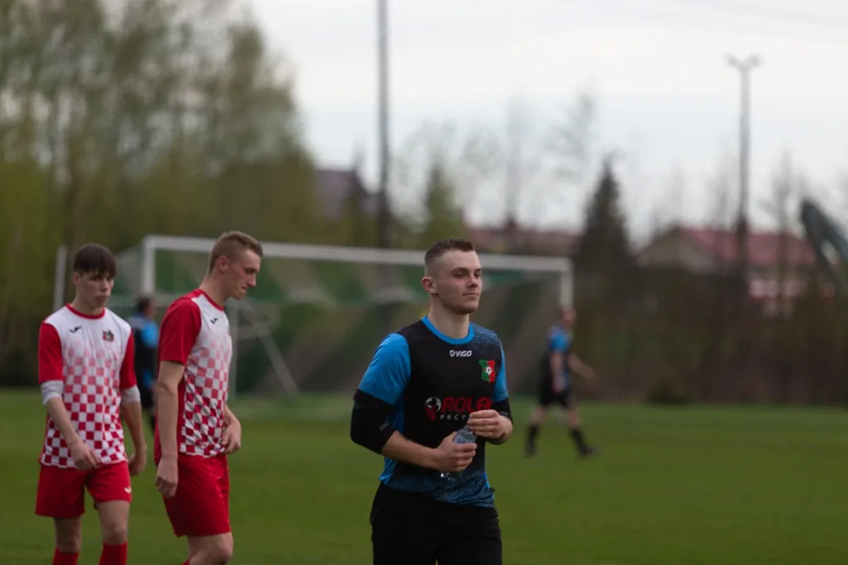 Jastrząb poleciał do domu bez punktów. MKS Małkinia górą. Trener miał nosa (zdjęcia)