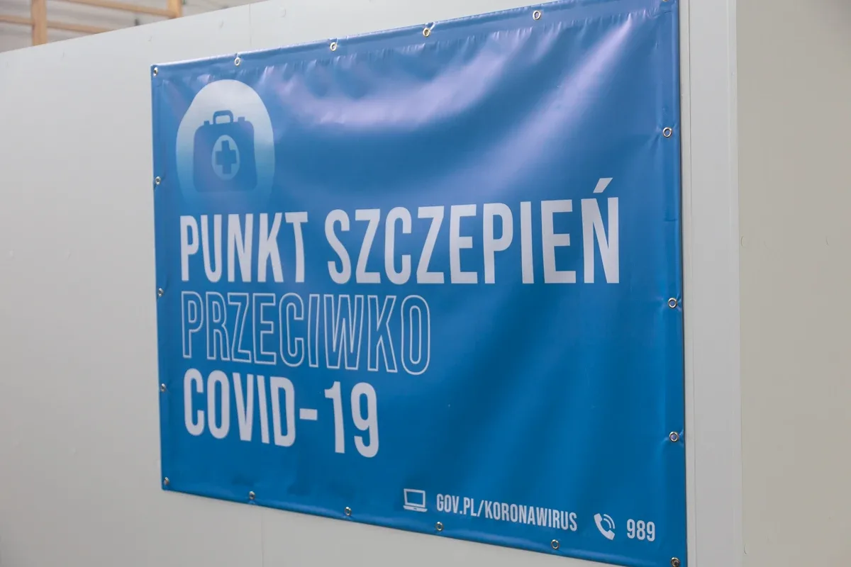 Od dziś w Punkcie Masowych Szczepień w Ostrowi Mazowieckiej zarejestrujesz się na szczepienie COVID-19 (zdjęcia)