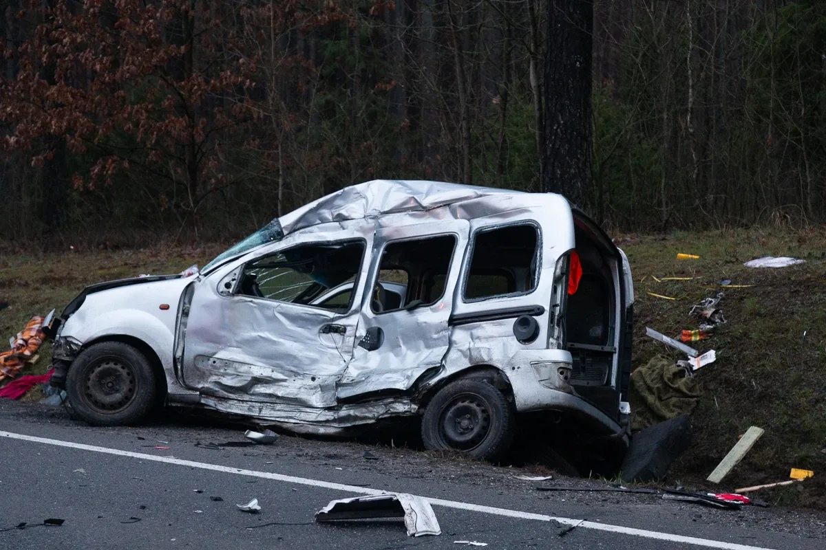 Wypadek przy węźle z S8. Jedna osoba poszkodowana