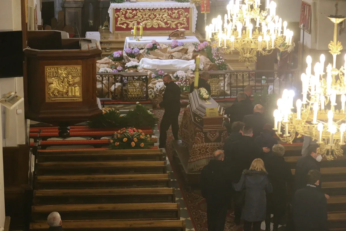 Ceremonia pogrzebowa Witolda Zadrogi (zdjęcia)