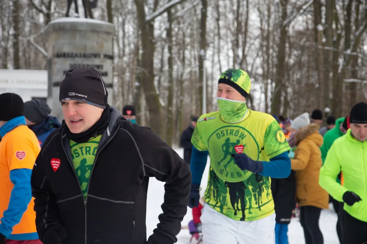 Charytatywny bieg "Ostrów Biega" podczas 29. Finału WOŚP (zdjęcia)