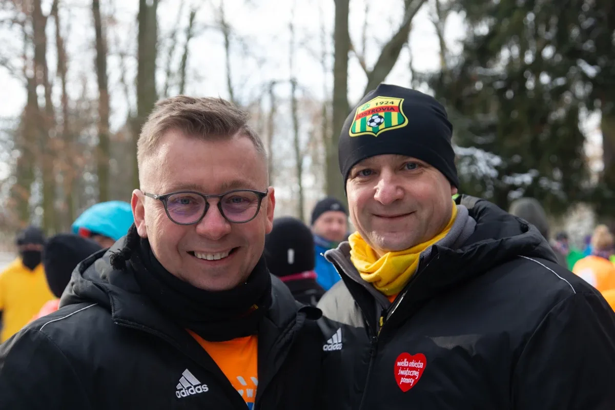 Charytatywny bieg "Ostrów Biega" podczas 29. Finału WOŚP (zdjęcia)