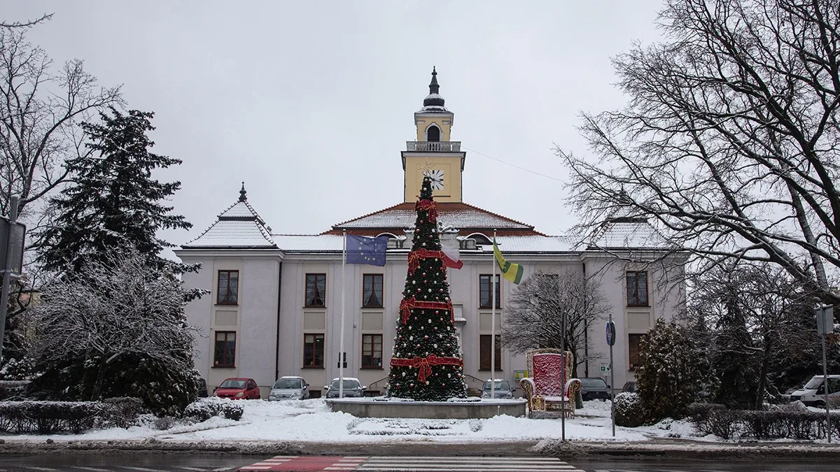 Ostrów Mazowiecka pokryta śniegiem (zdjęcia)