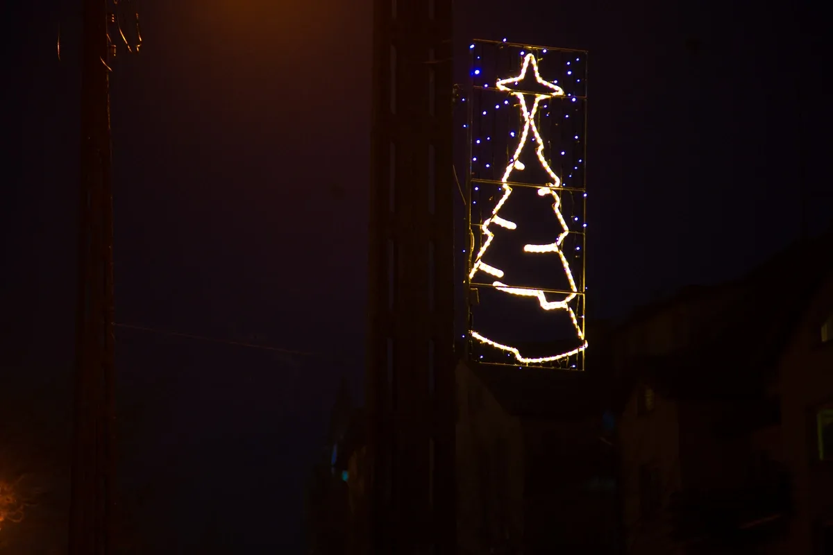 Świąteczne ozdoby na ostrowskich ulicach (zdjęcia)