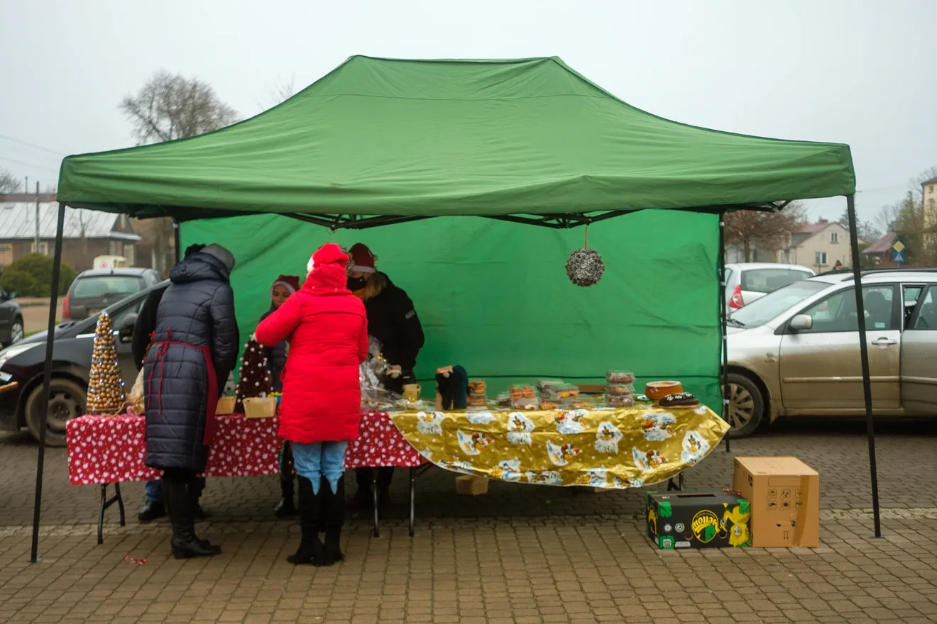 Targ Bożonarodzeniowy w gminie Nur (zdjęcia)