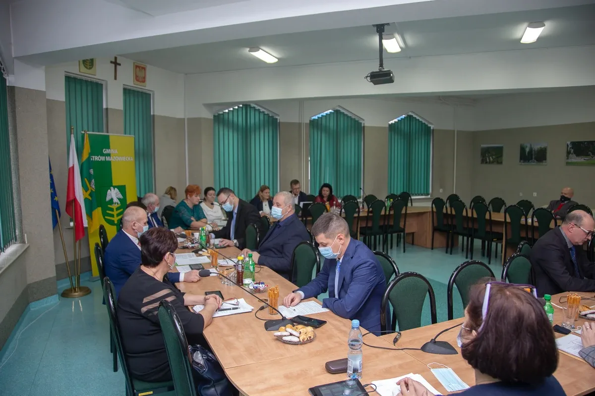 Zatwierdzono Uchwałę Budżetową na 2021 - Urząd Gminy Ostrów Mazowiecka (zdjęcia)