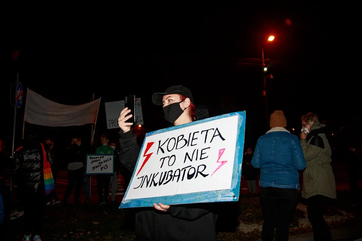 Piątkowy Strajk kobiet w Ostrowi Mazowieckiej (zdjęcia)