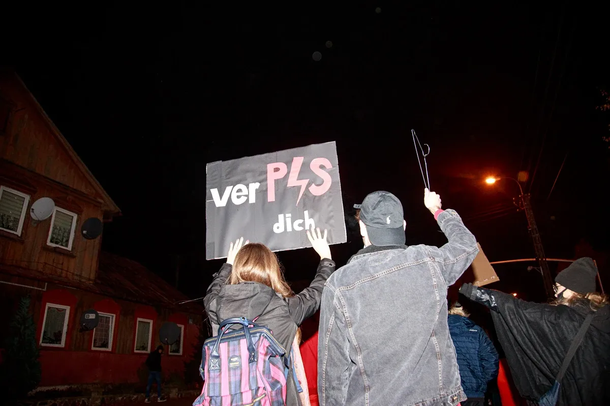 Piątkowy Strajk kobiet w Ostrowi Mazowieckiej (zdjęcia)