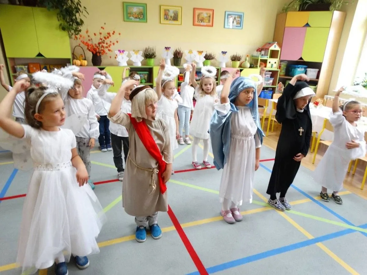 Bal Wszystkich Świętych w MP1 w Ostrowi Mazowieckiej (zdjęcia)