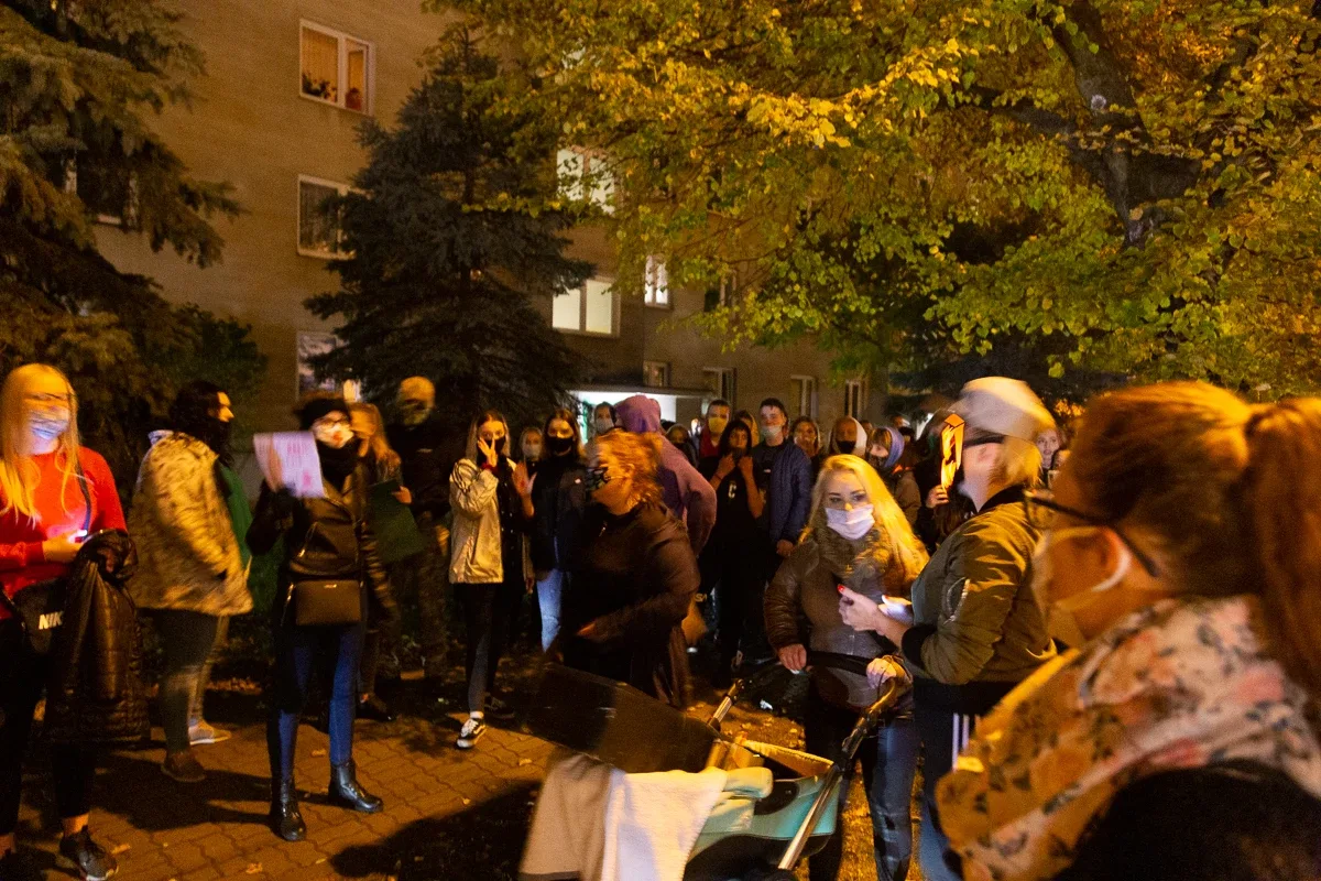 Strajk kobiet w Ostrowi Mazowieckiej. Skandaliczne zachowanie części uczestników (zdjęcia, wideo)