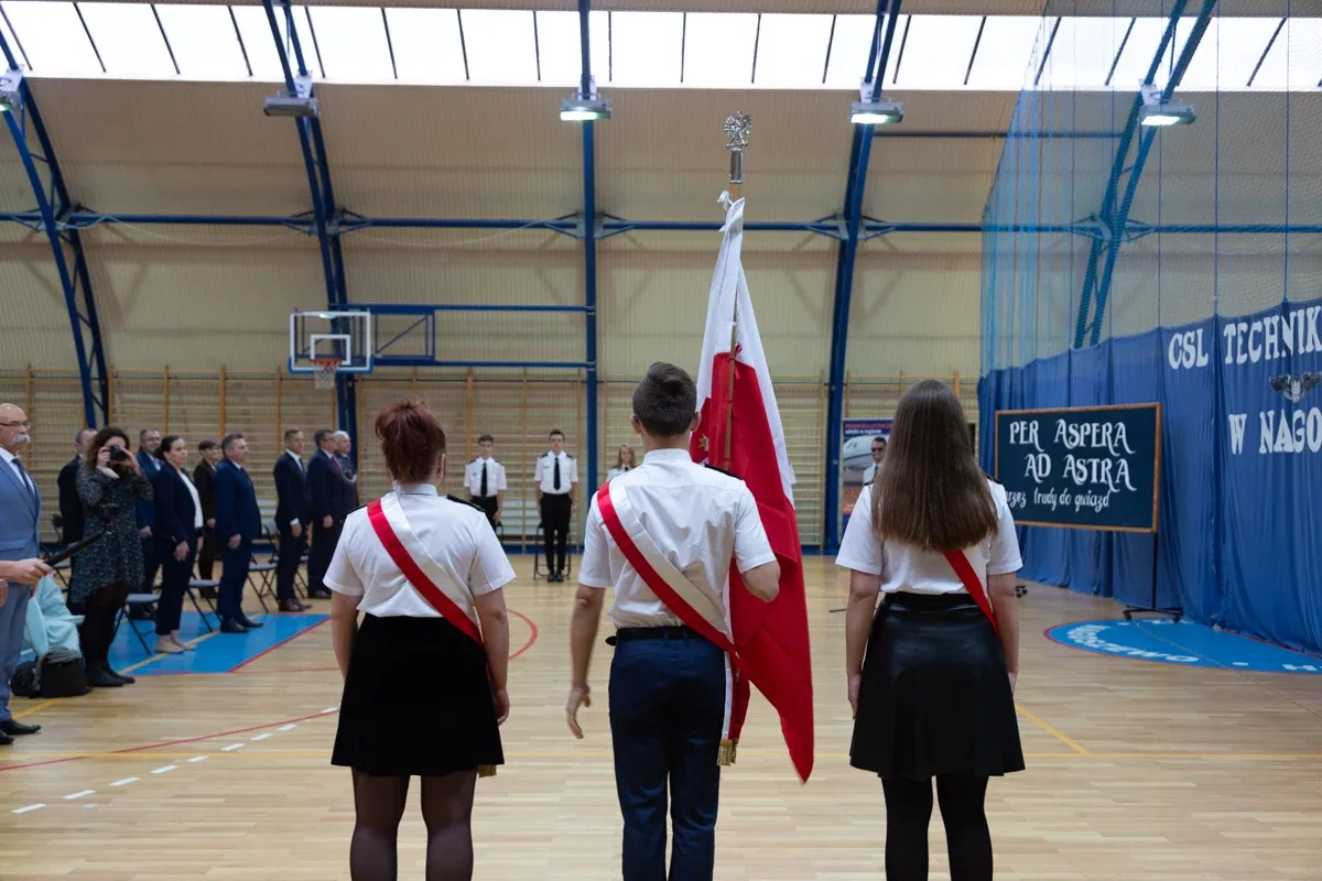 Ślubowanie uczniów szkoły lotniczej w Nagoszewie (zdjęcia)
