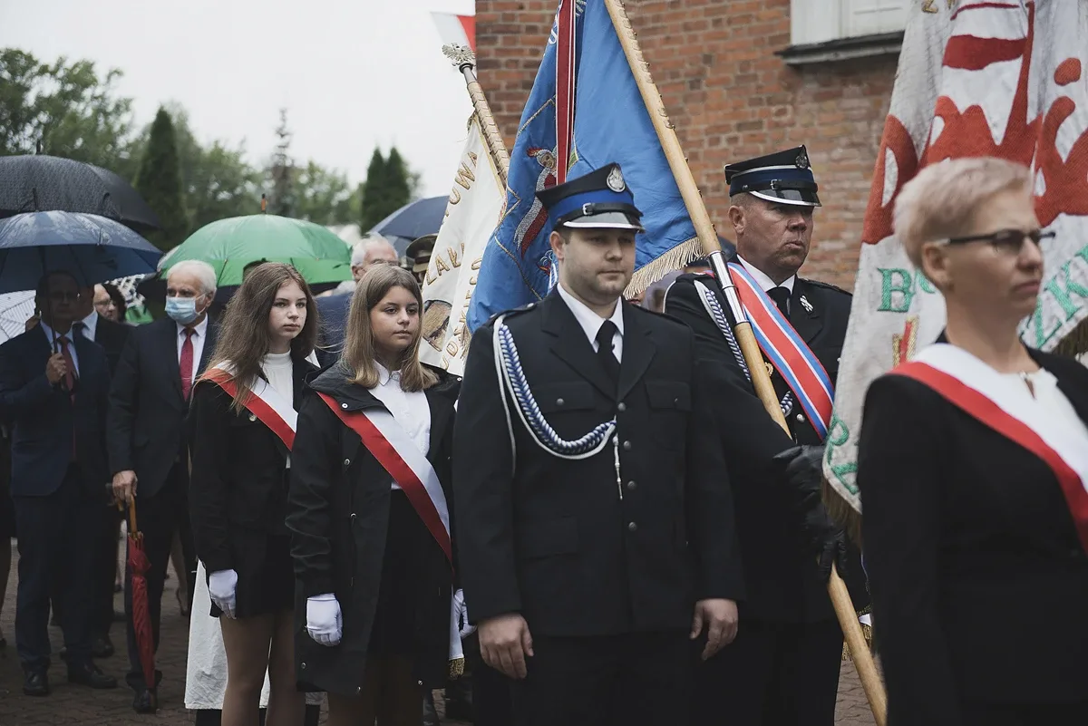 Ceremonia odsłonięcia tablicy upamiętniającej współpracę polsko-węgierską (zdjęcia) 
