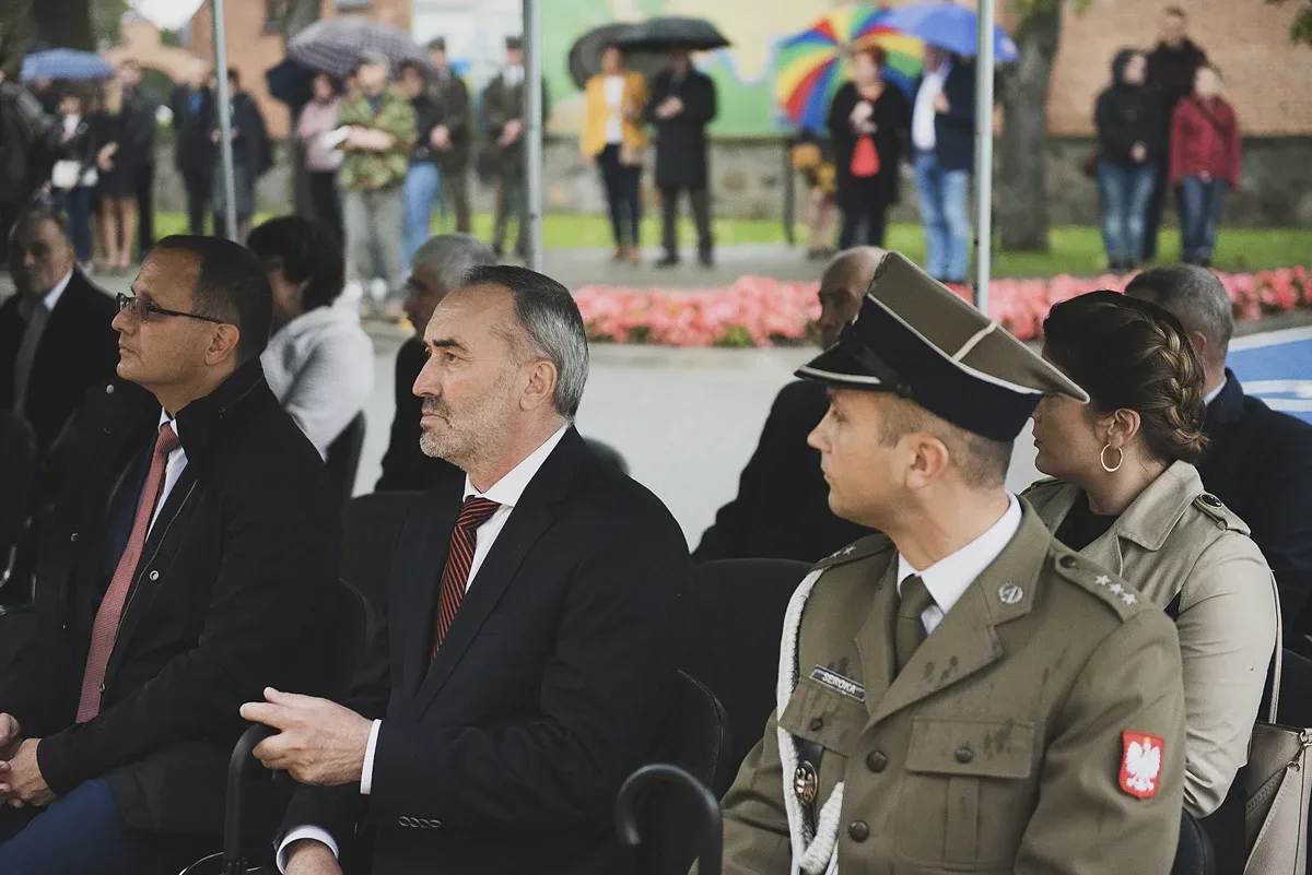 Ceremonia odsłonięcia tablicy upamiętniającej współpracę polsko-węgierską (zdjęcia) 