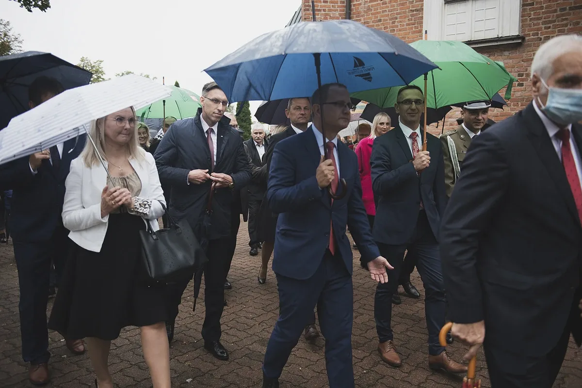 Ceremonia odsłonięcia tablicy upamiętniającej współpracę polsko-węgierską (zdjęcia) 