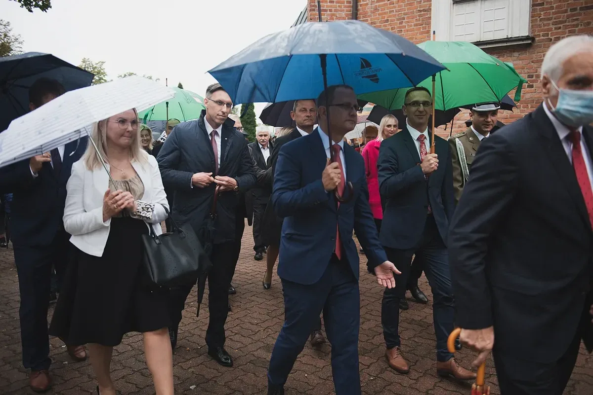 Ceremonia odsłonięcia tablicy upamiętniającej współpracę polsko-węgierską (zdjęcia) 
