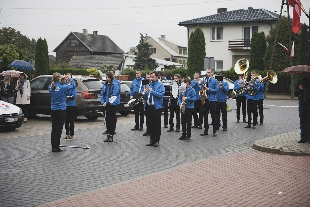 Ceremonia odsłonięcia tablicy upamiętniającej współpracę polsko-węgierską (zdjęcia) 