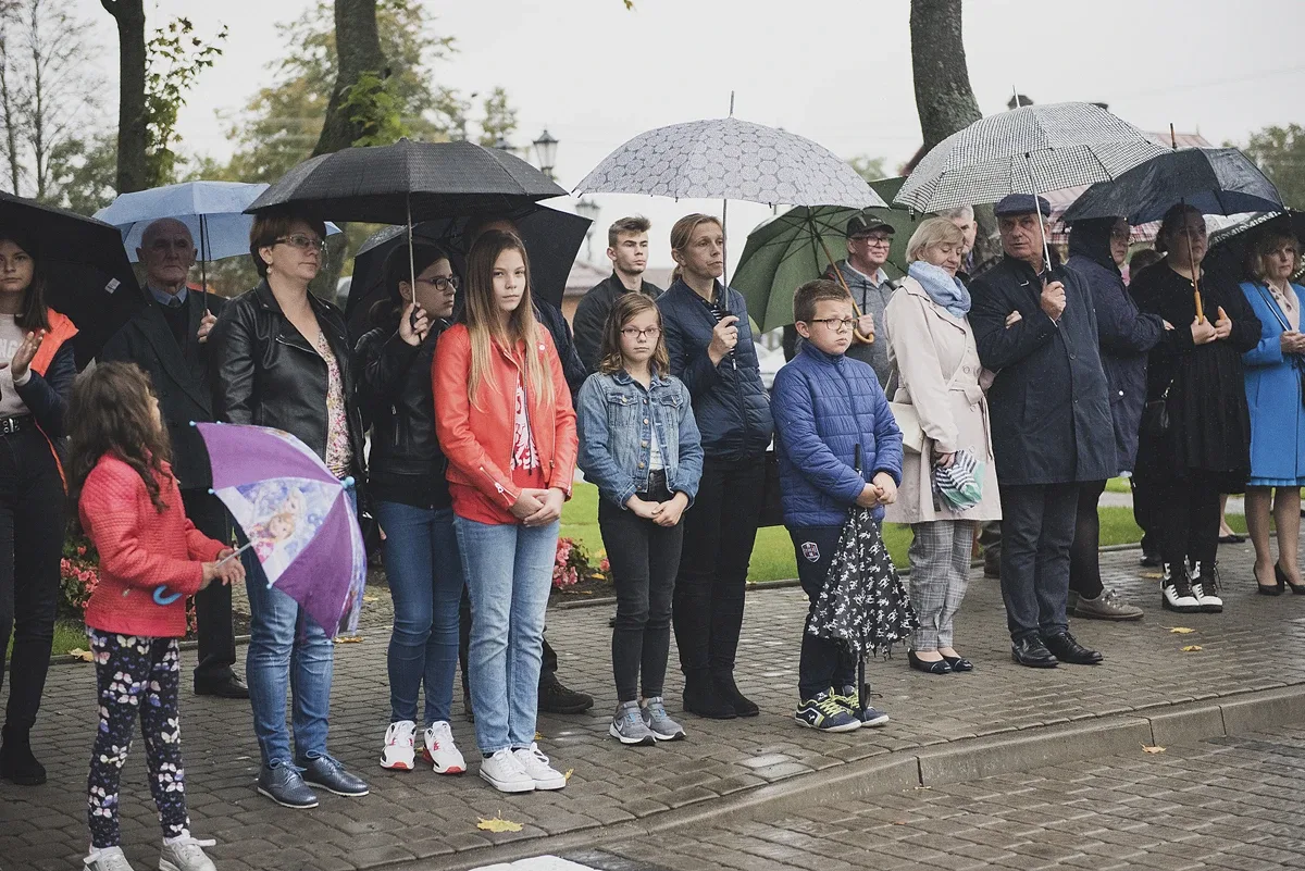 Ceremonia odsłonięcia tablicy upamiętniającej współpracę polsko-węgierską (zdjęcia) 