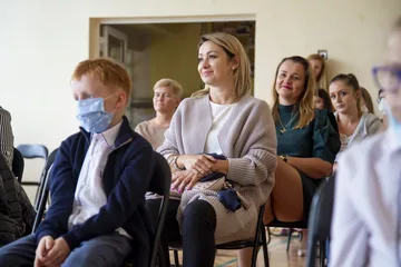 Rozpoczęcie roku szkolnego w "czwórce" (zdjęcia, wideo)