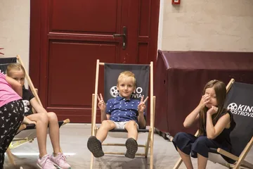 Warsztaty teatralne w Jatkach dla najmłodszych (zdjęcia)