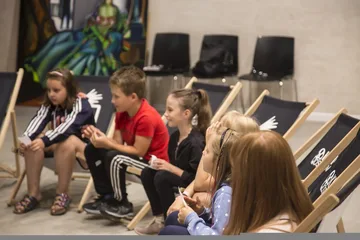 Warsztaty teatralne w Jatkach dla najmłodszych (zdjęcia)