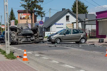 Tragiczny wypadek na Lubiejewskiej, dwie osoby nie żyją, trzy trafiły do szpitala. Sprawca wypadku uciekł z miejsca zdarzenia