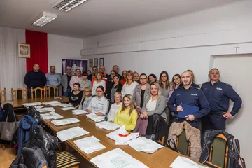 "Bezpieczna Ostrowianka". Kurs samoobrony rozpoczęty (zdjęcia)
