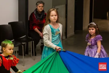 Bal karnawałowy dla dzieci z MDK (zdjęcia, wideo)