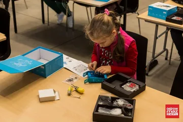 Zajęcia z robotyki w MDK (zdjęcia)